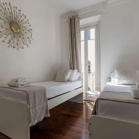 Guesthost - Fontana Di Trevi Design Appartement