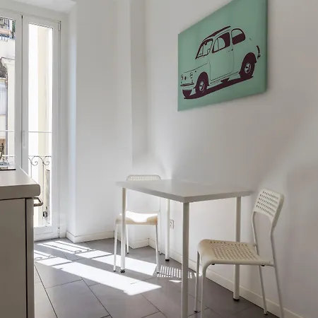 Appartement Guesthost - Fontana Di Trevi Design